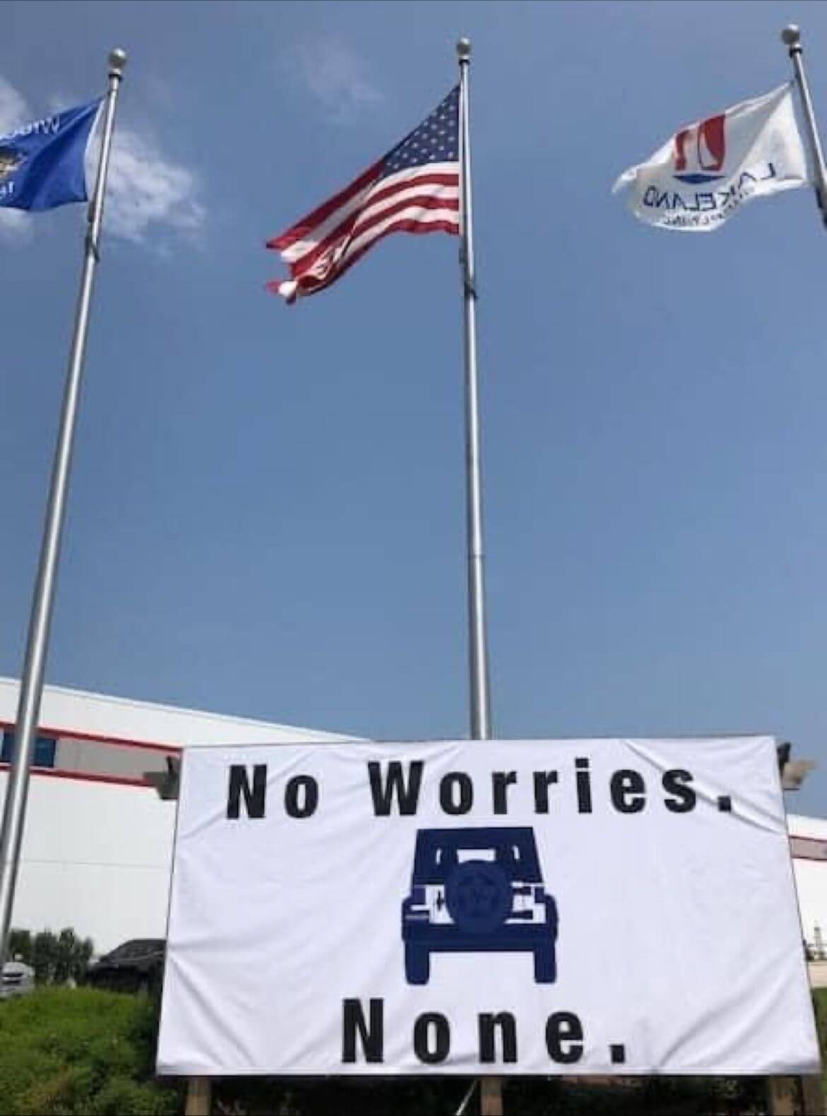 Hwy Banner: No Worries. None.